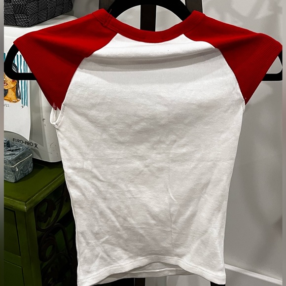 Bershka size x small but can fit a small colours red and white - Picture 3 of 3